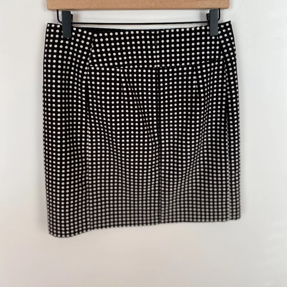 LOFT polka dot‎ Black & White skirt, Size 2
